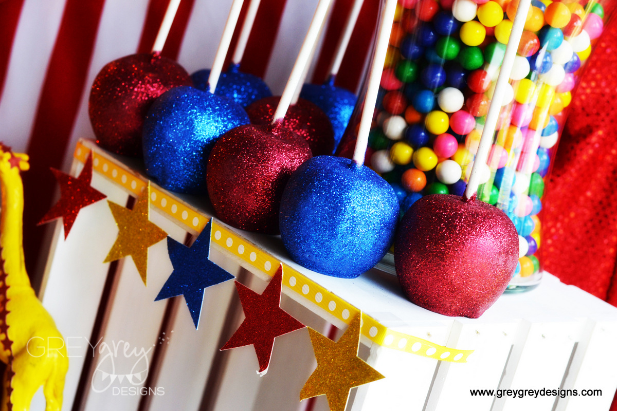 Glittered Candy Apples for this Circus Birthday Party