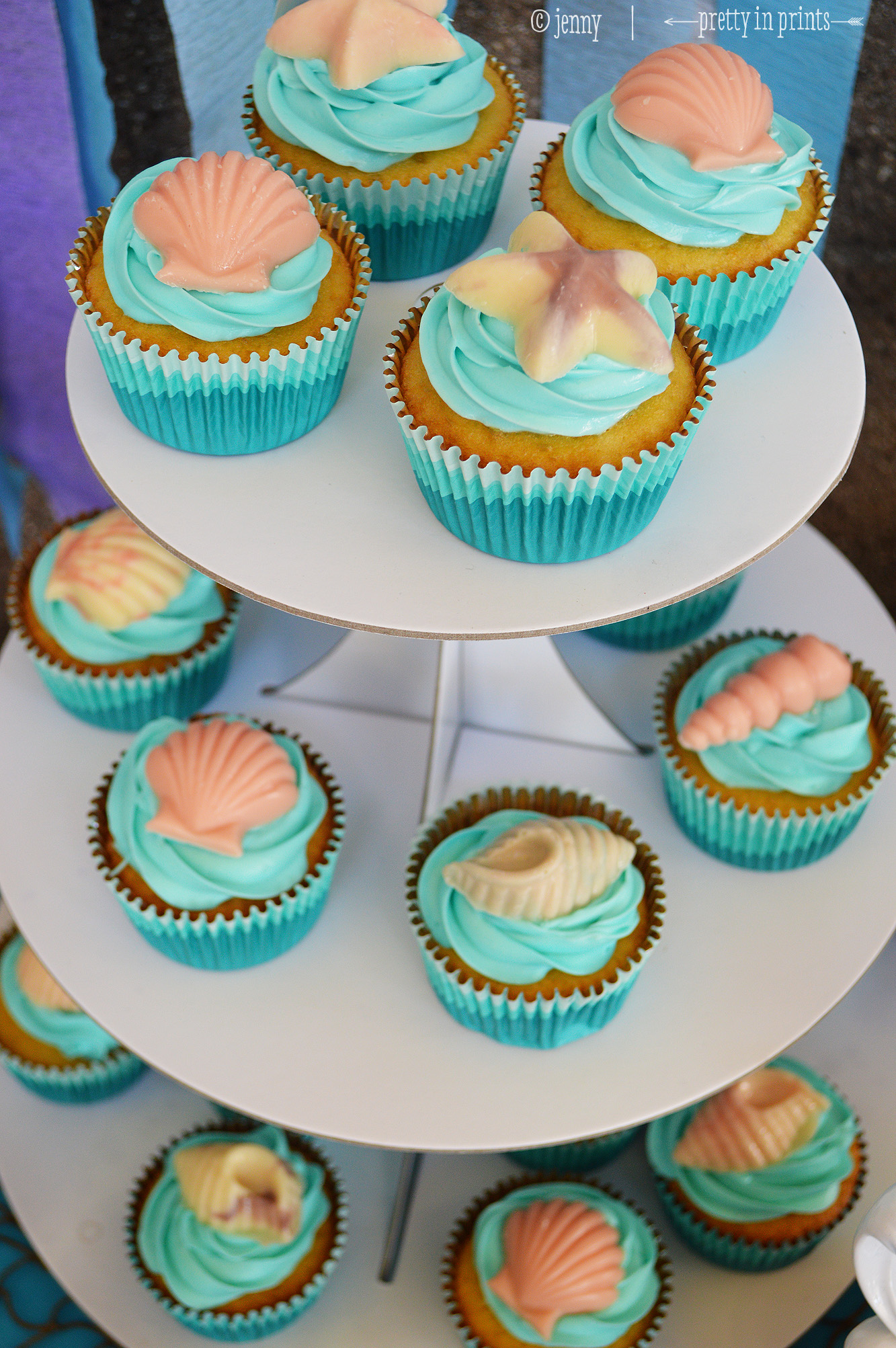 Edible Seashell Cupcakes